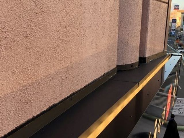 奈良市の店舗の外装板金工事完成