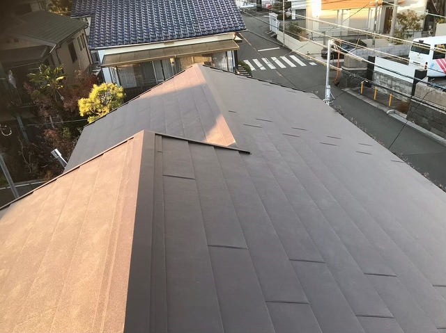 スーパーガルテクトで最新の屋根