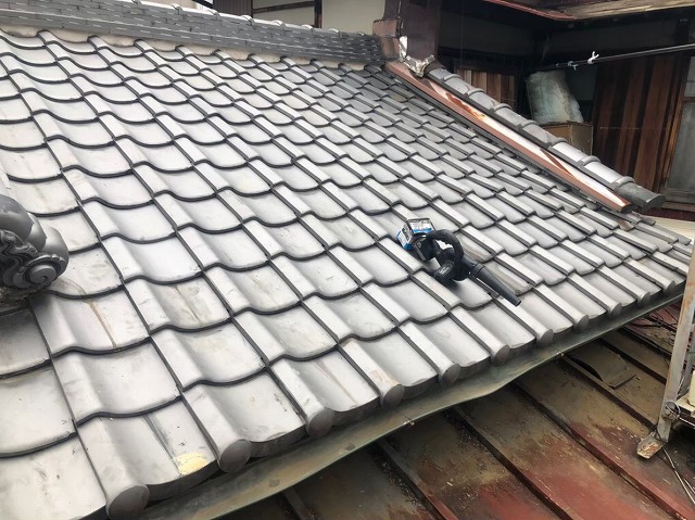 三郷町　複合型瓦屋根　部分葺き替え工事　完成
