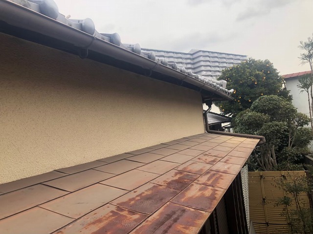 奈良市の瓦屋根の雨樋点検