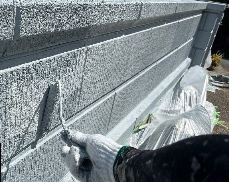 三郷町擁壁塗装上塗り