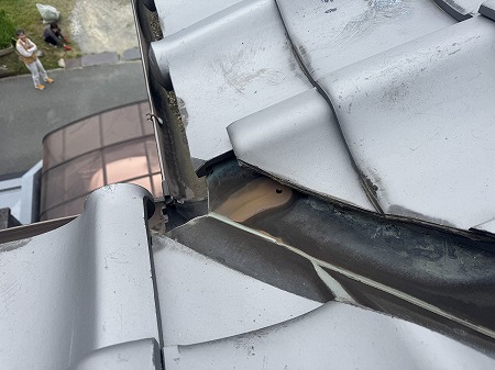 谷銅板板金穴あき