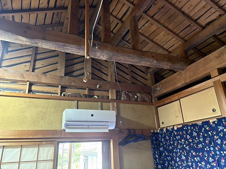 和室上部の内部状況