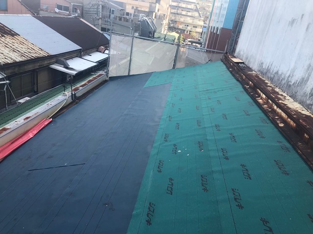 奈良市で片流れ屋根のカラーベスト劣化で金属屋根にリフォーム工事