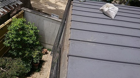 樋内落ち葉状態