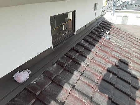 壁際雨押え板金カバー工事